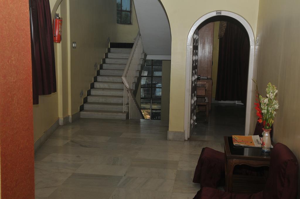 New Hotel White Palace Calcutta  Esterno foto