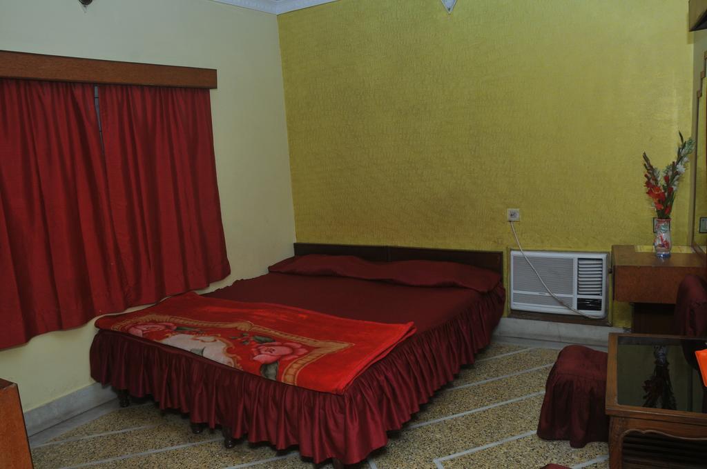 New Hotel White Palace Calcutta  Esterno foto