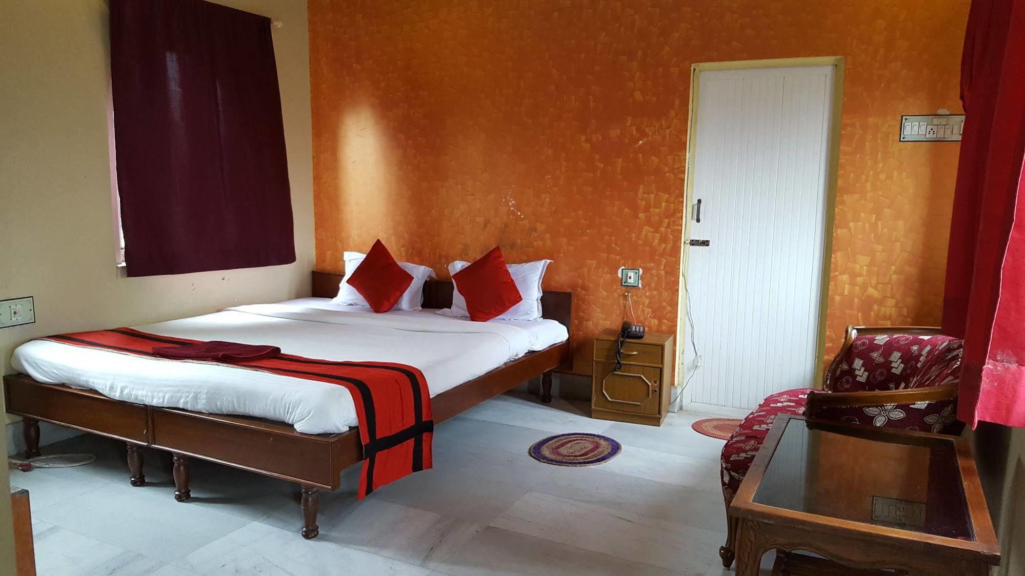 New Hotel White Palace Calcutta  Esterno foto