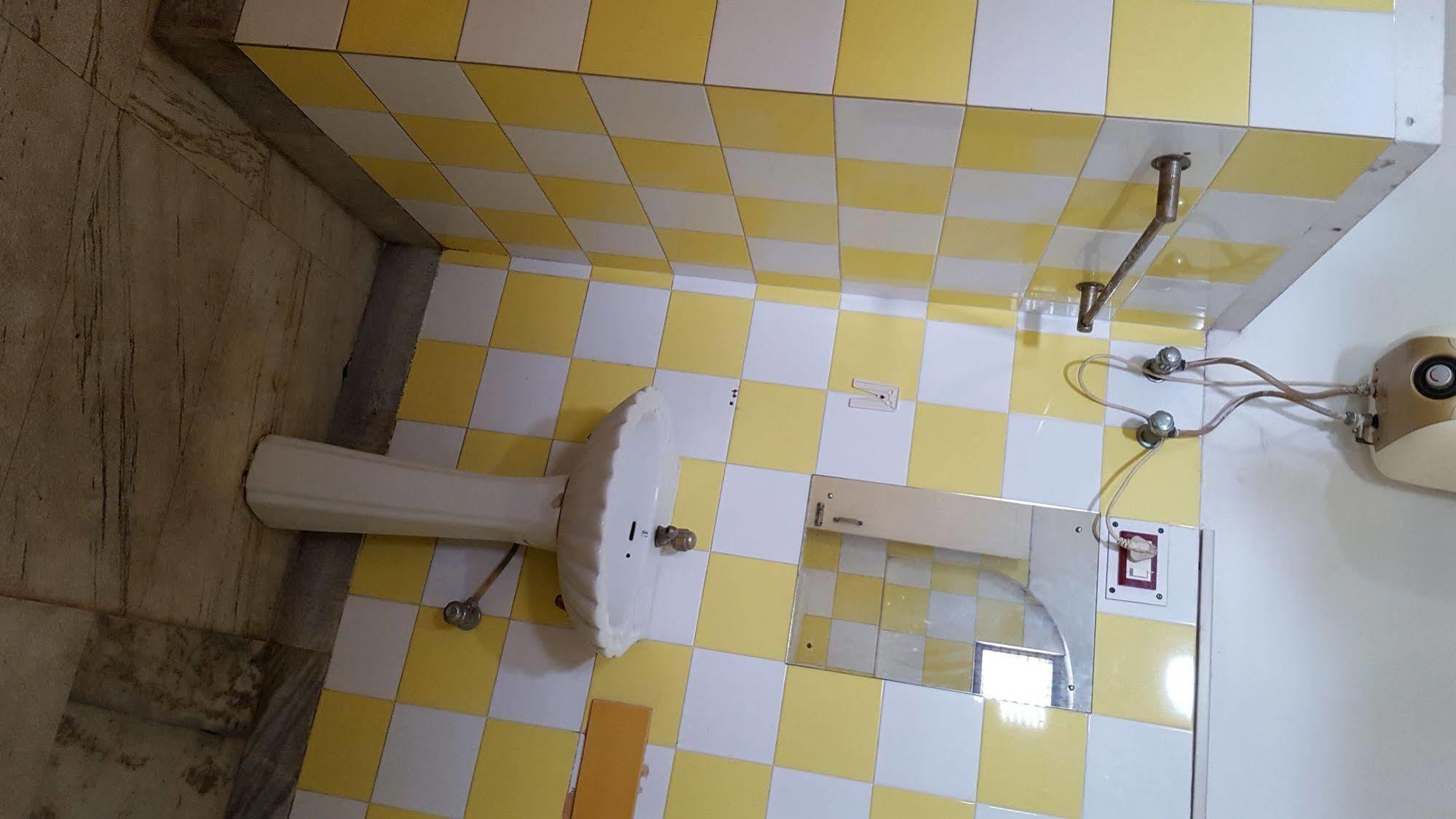 New Hotel White Palace Calcutta  Esterno foto